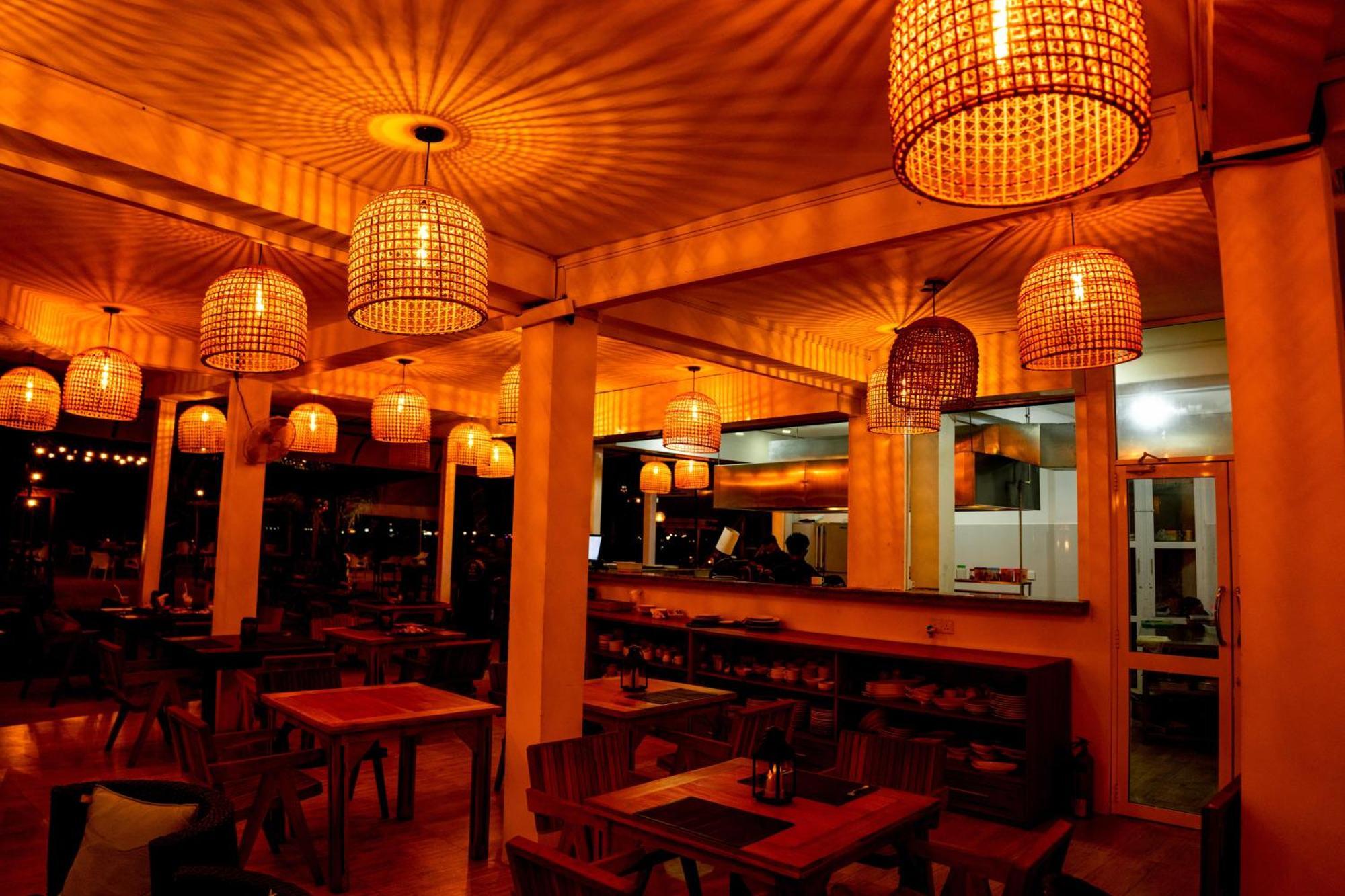 Peacock Beach Hotel Unawatuna Ngoại thất bức ảnh