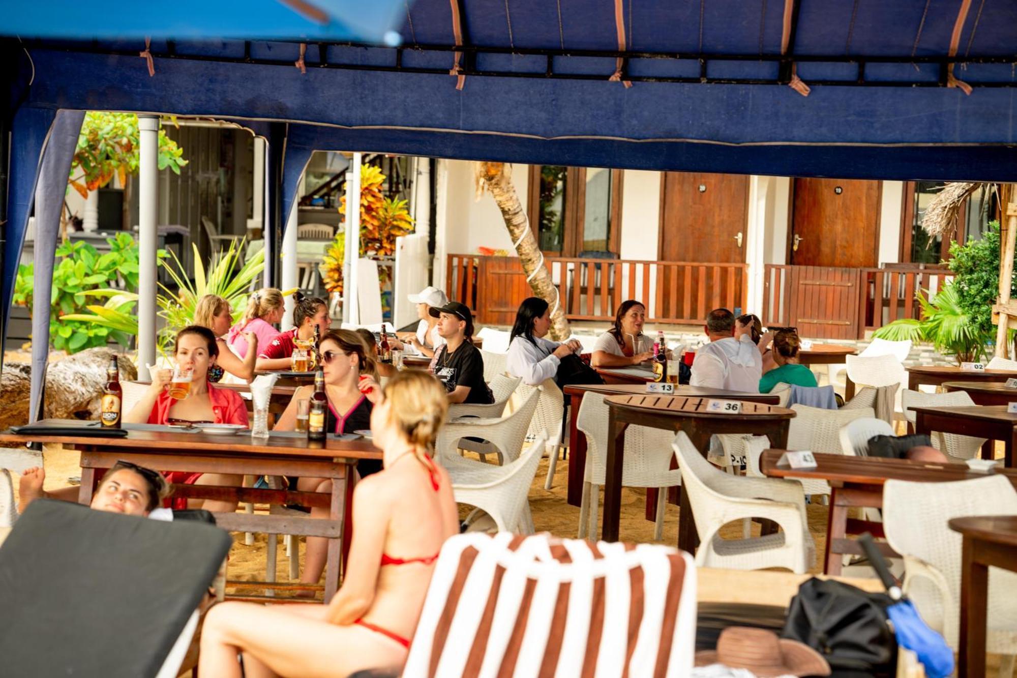 Peacock Beach Hotel Unawatuna Ngoại thất bức ảnh