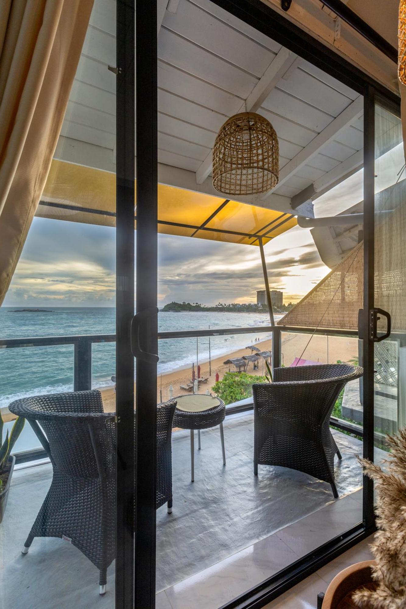 Peacock Beach Hotel Unawatuna Ngoại thất bức ảnh