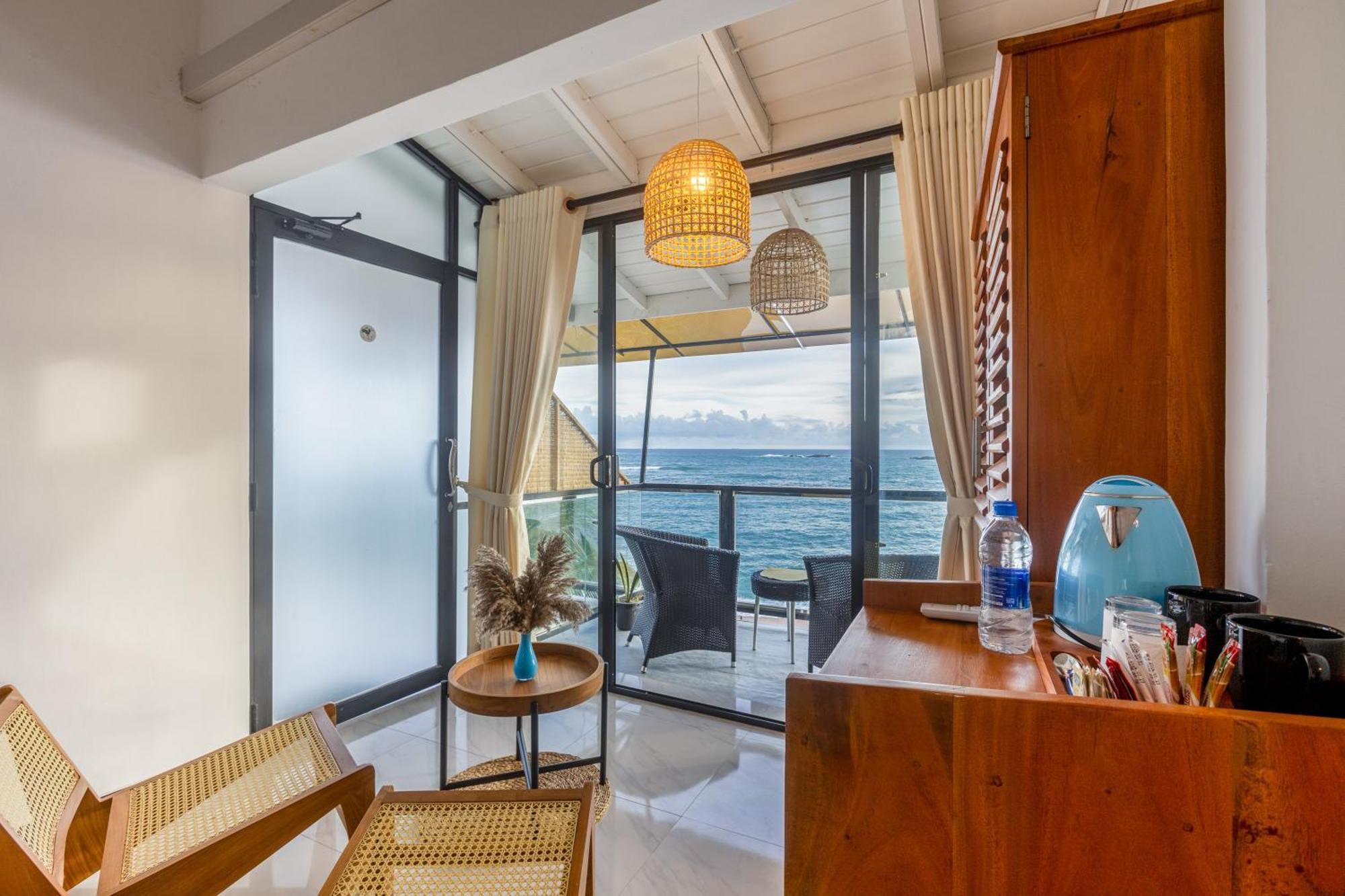 Peacock Beach Hotel Unawatuna Ngoại thất bức ảnh