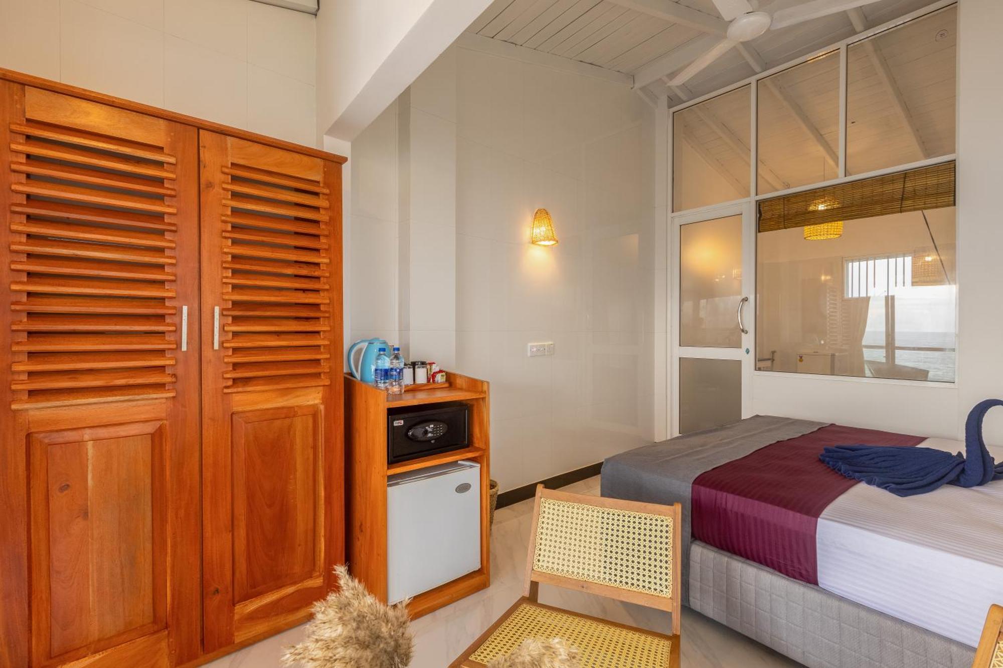 Peacock Beach Hotel Unawatuna Ngoại thất bức ảnh