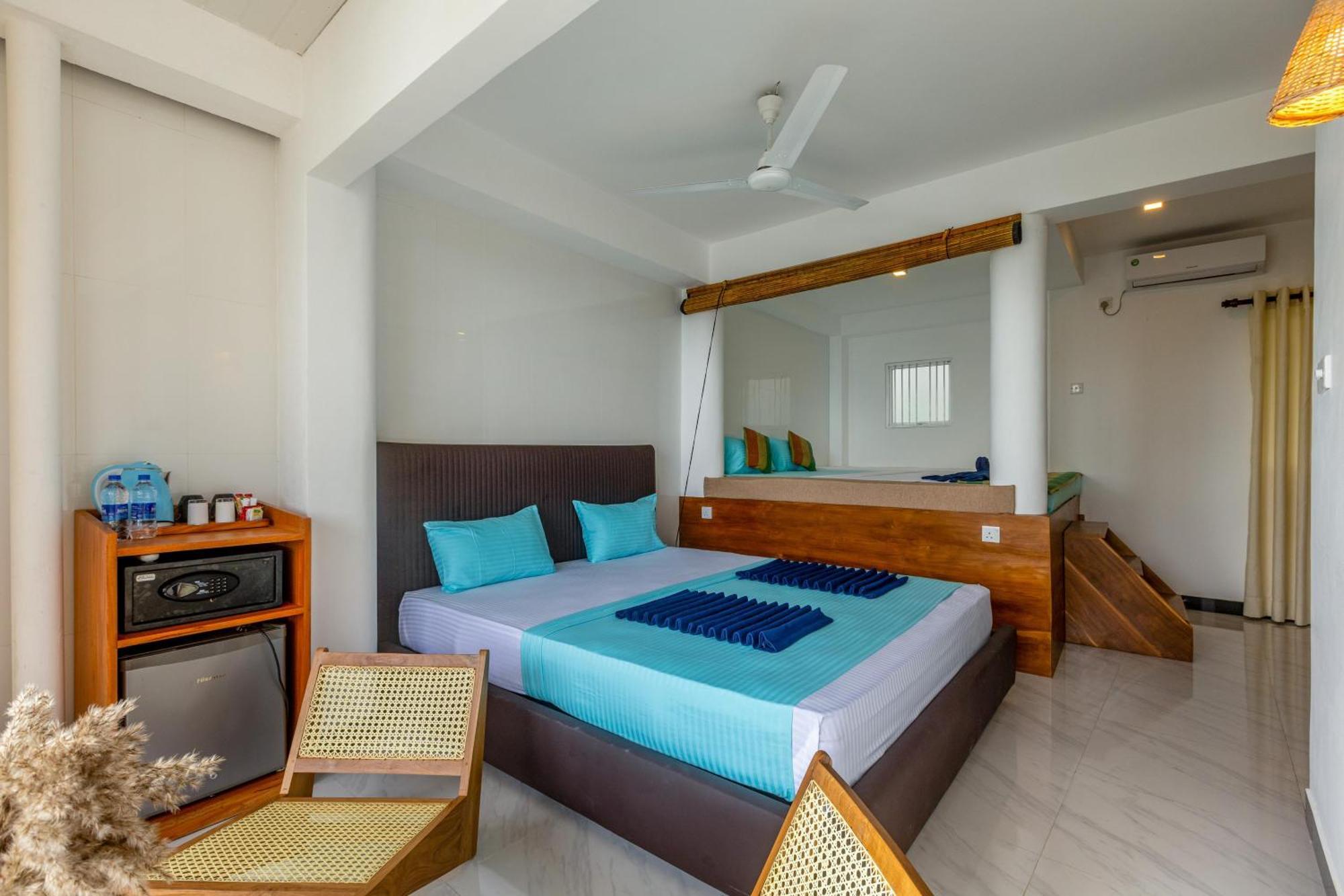 Peacock Beach Hotel Unawatuna Ngoại thất bức ảnh