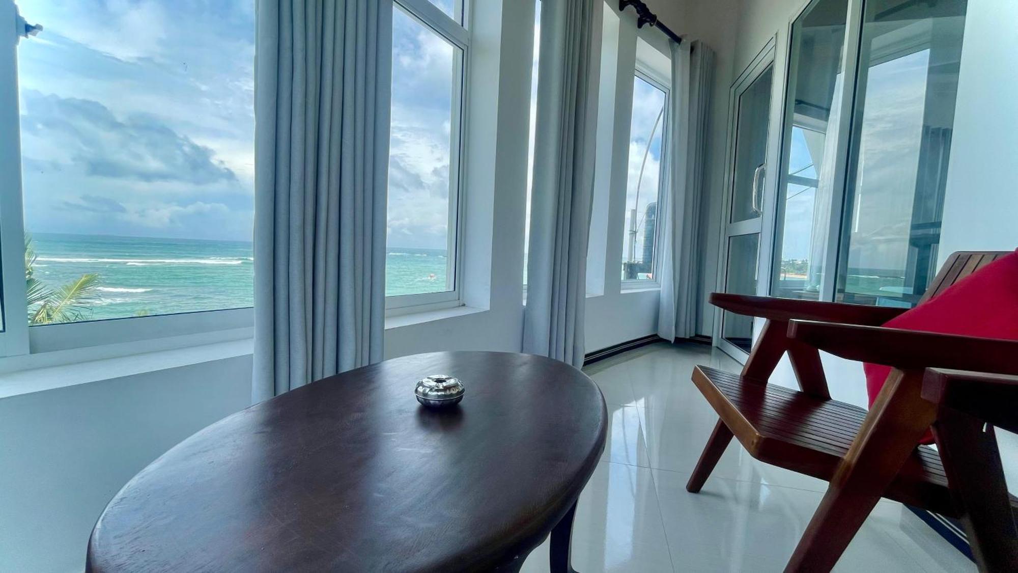 Peacock Beach Hotel Unawatuna Ngoại thất bức ảnh
