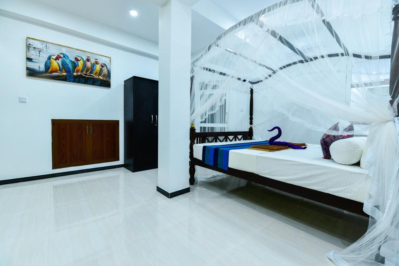 Peacock Beach Hotel Unawatuna Ngoại thất bức ảnh