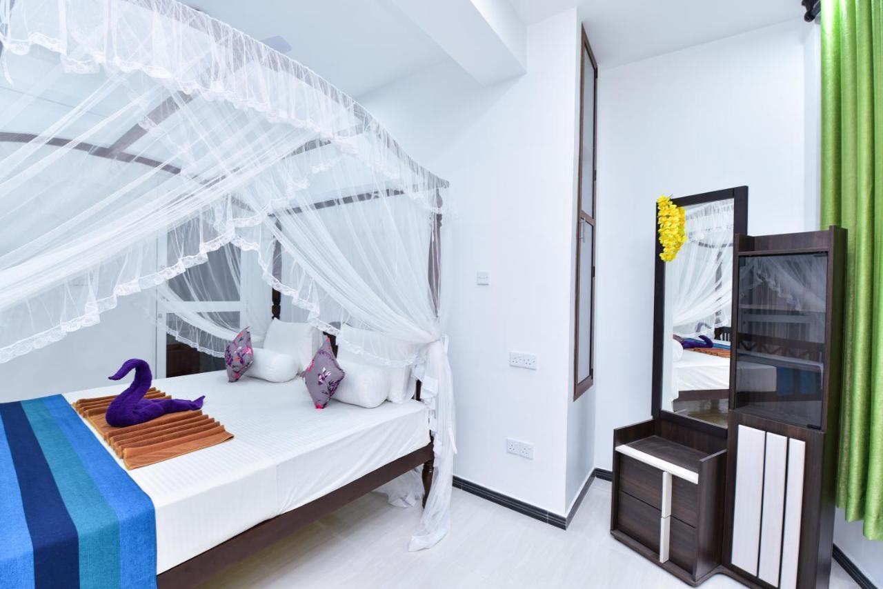 Peacock Beach Hotel Unawatuna Ngoại thất bức ảnh